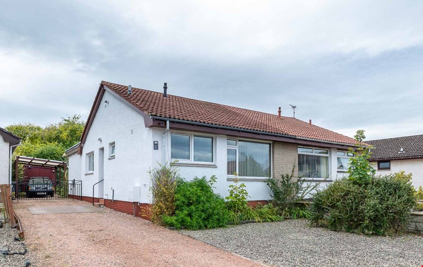 27 Huntingtower Crescent Perth