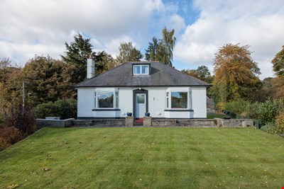 DUNROAMIN, BALMORAL ROAD, Rattray, Blairgowrie PH10 7HY